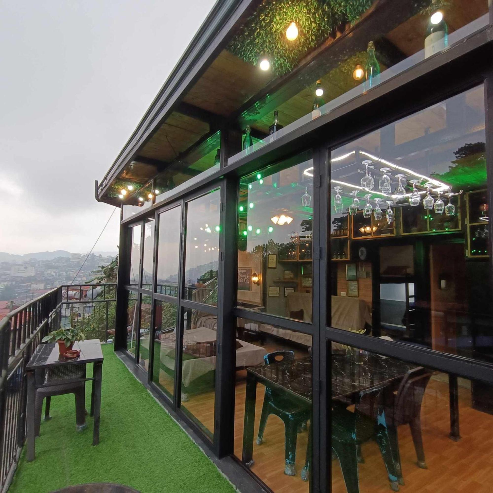 באגויו Holyghost Veranda Baguio Transient Guest House 42 Step Rooftop מראה חיצוני תמונה
