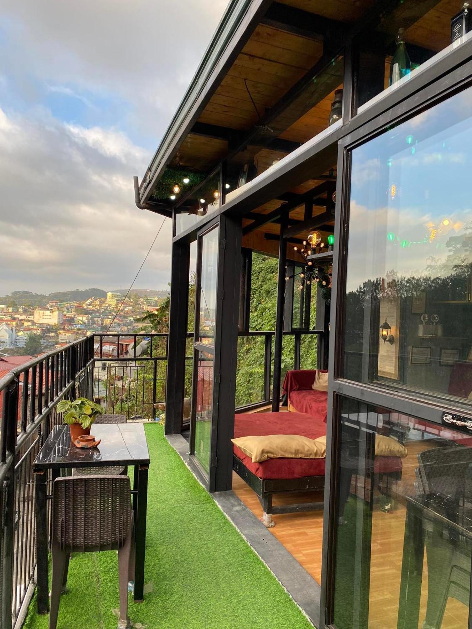 באגויו Holyghost Veranda Baguio Transient Guest House 42 Step Rooftop מראה חיצוני תמונה