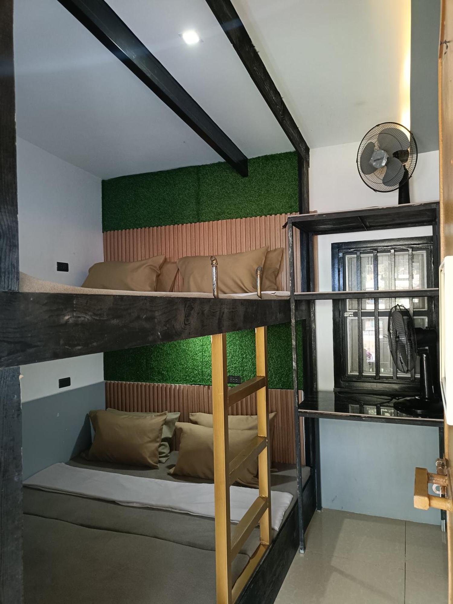 באגויו Holyghost Veranda Baguio Transient Guest House 42 Step Rooftop מראה חיצוני תמונה